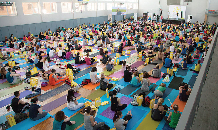 record-yoga-studia-kiev-siderskiy-02 Наймасовіше одночасне заняття йогою