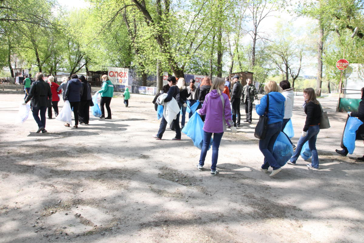 IMG_4645 Найбільша площа території, прибрана на суботнику за обмежений час; Найбільший мішок для сміття