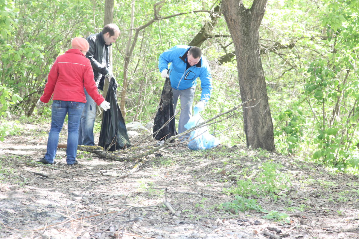 IMG_4646 Найбільша площа території, прибрана на суботнику за обмежений час; Найбільший мішок для сміття