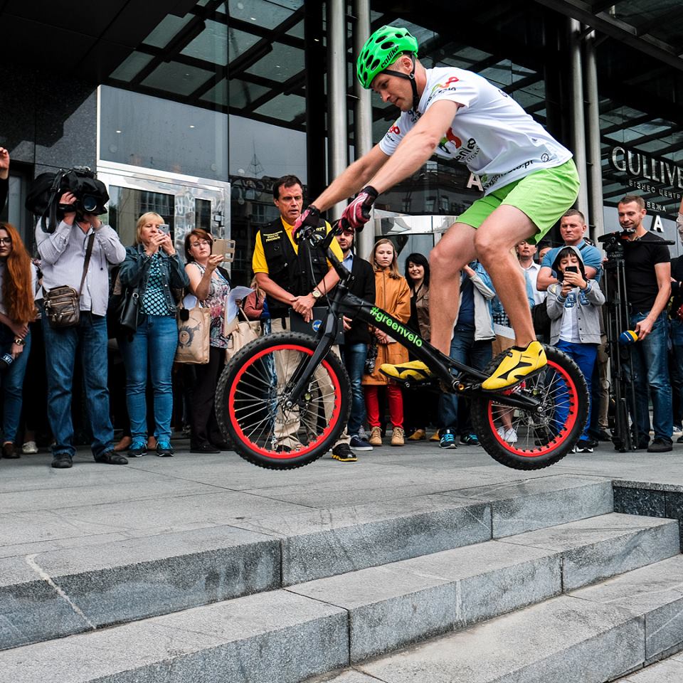 _1 Підйом найбільшою кількістю східців на велосипеді