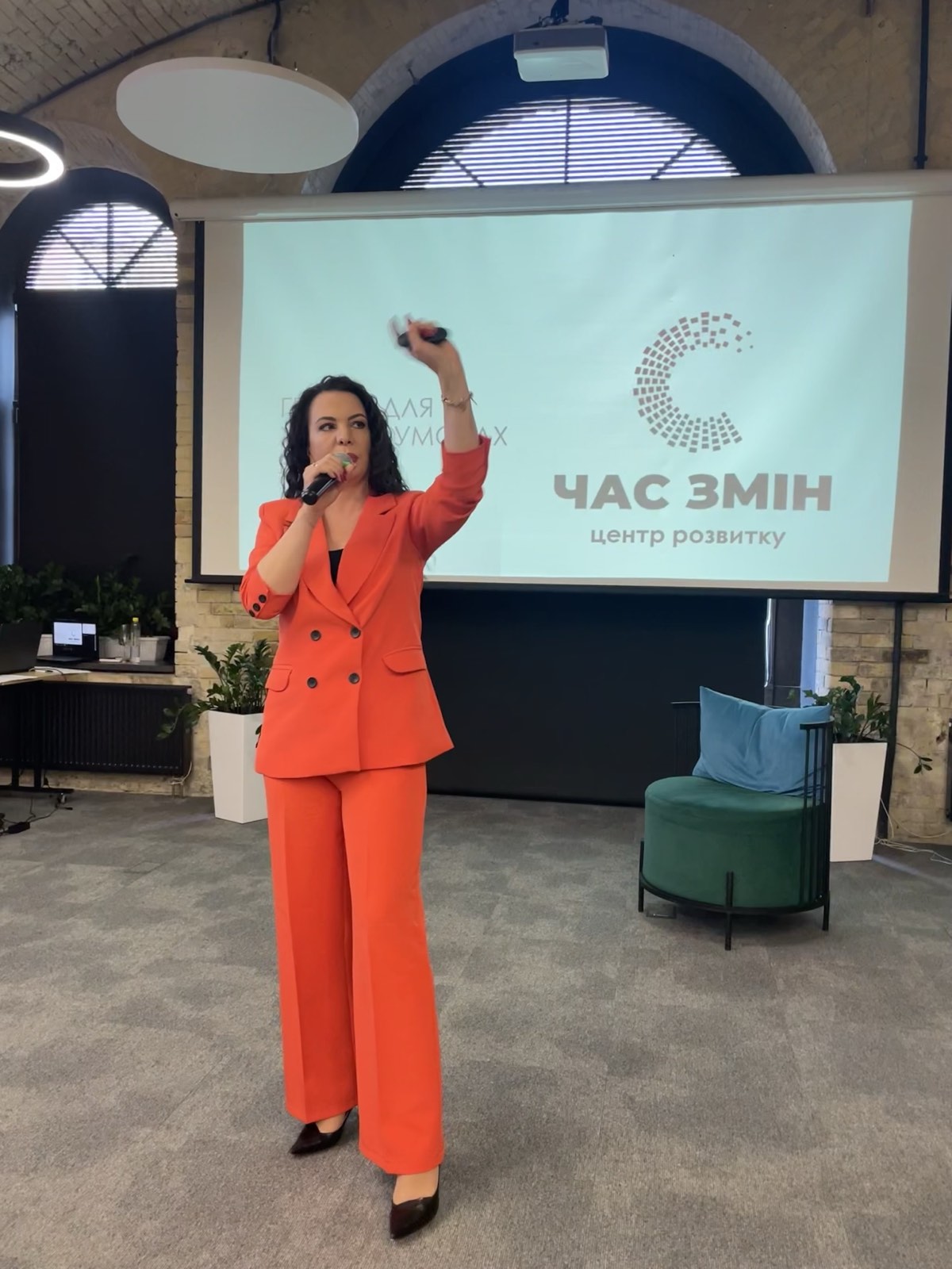 Найбільша кількість написаних і опублікованих досліджень з питань грантів та міжнародної технічної допомоги