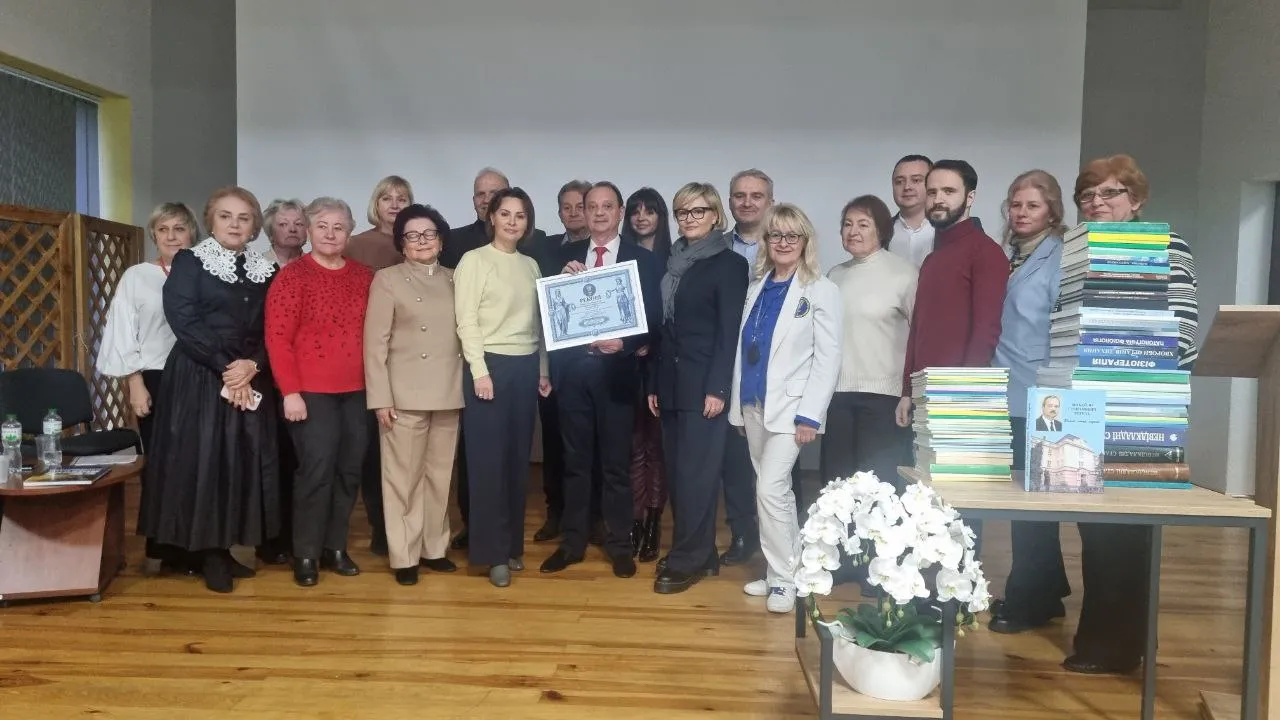 Автор і співавтор найбільшої кількості книг з медицини