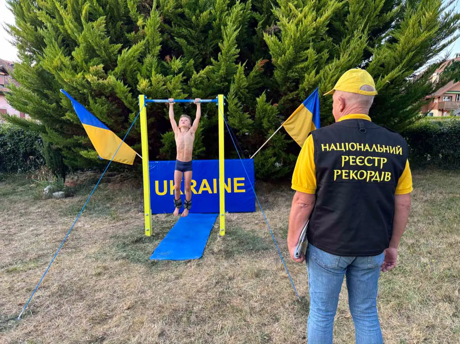 742154233_868643442559595_1211351865778964834_n Найбільша кількість повторів вправи підйом переворотом на перекладині з додатковою вагою дитиною у 7 років